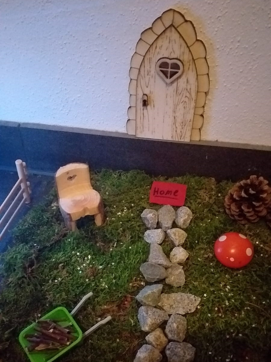 Wichteltür Set mit Holztruhe Weihnachtspost