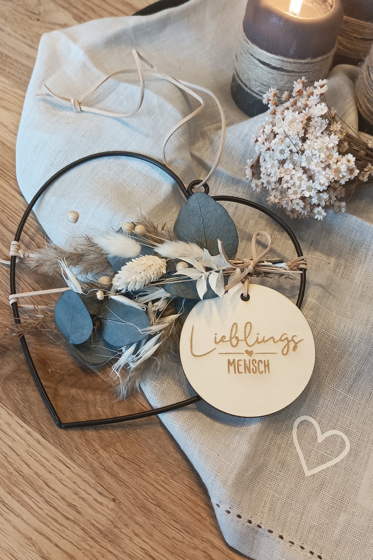 Metallring Herzform zum Hängen mit Trockenblumen