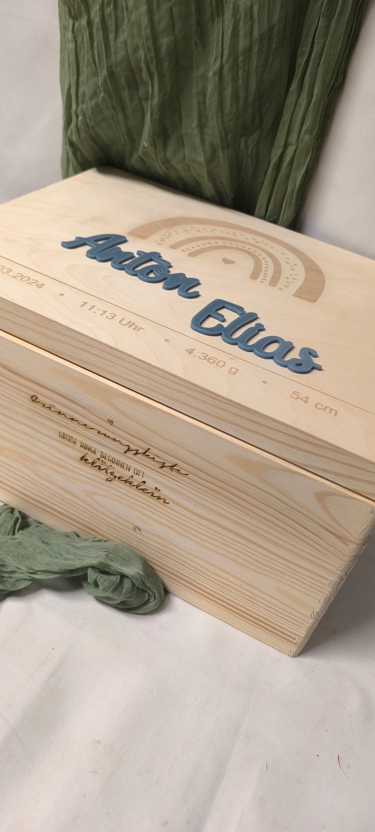 Erinnerungskiste - Name 3D mit Regenbogen