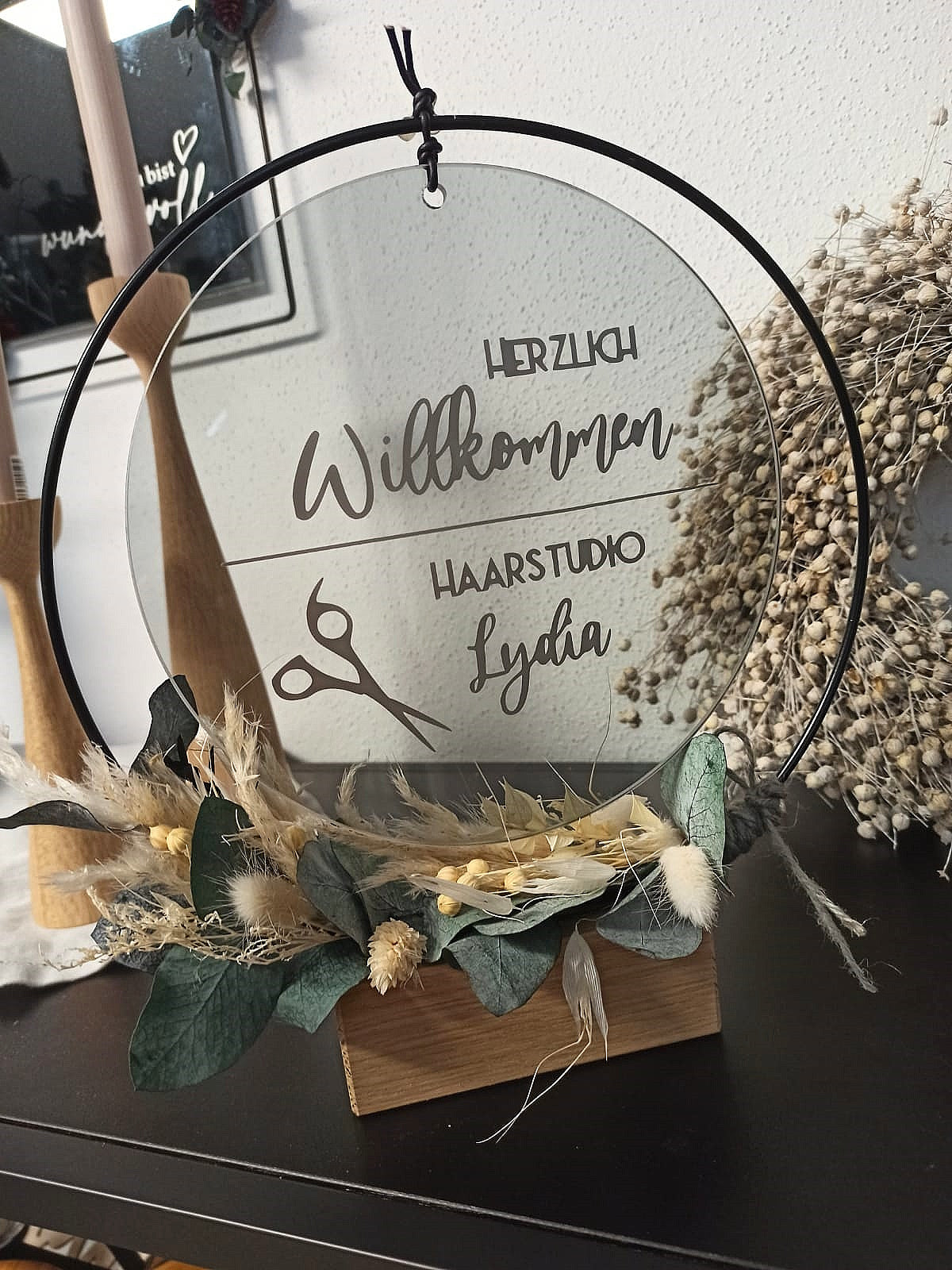 Glasscheibe - Herzlich Willkommen mit Logo