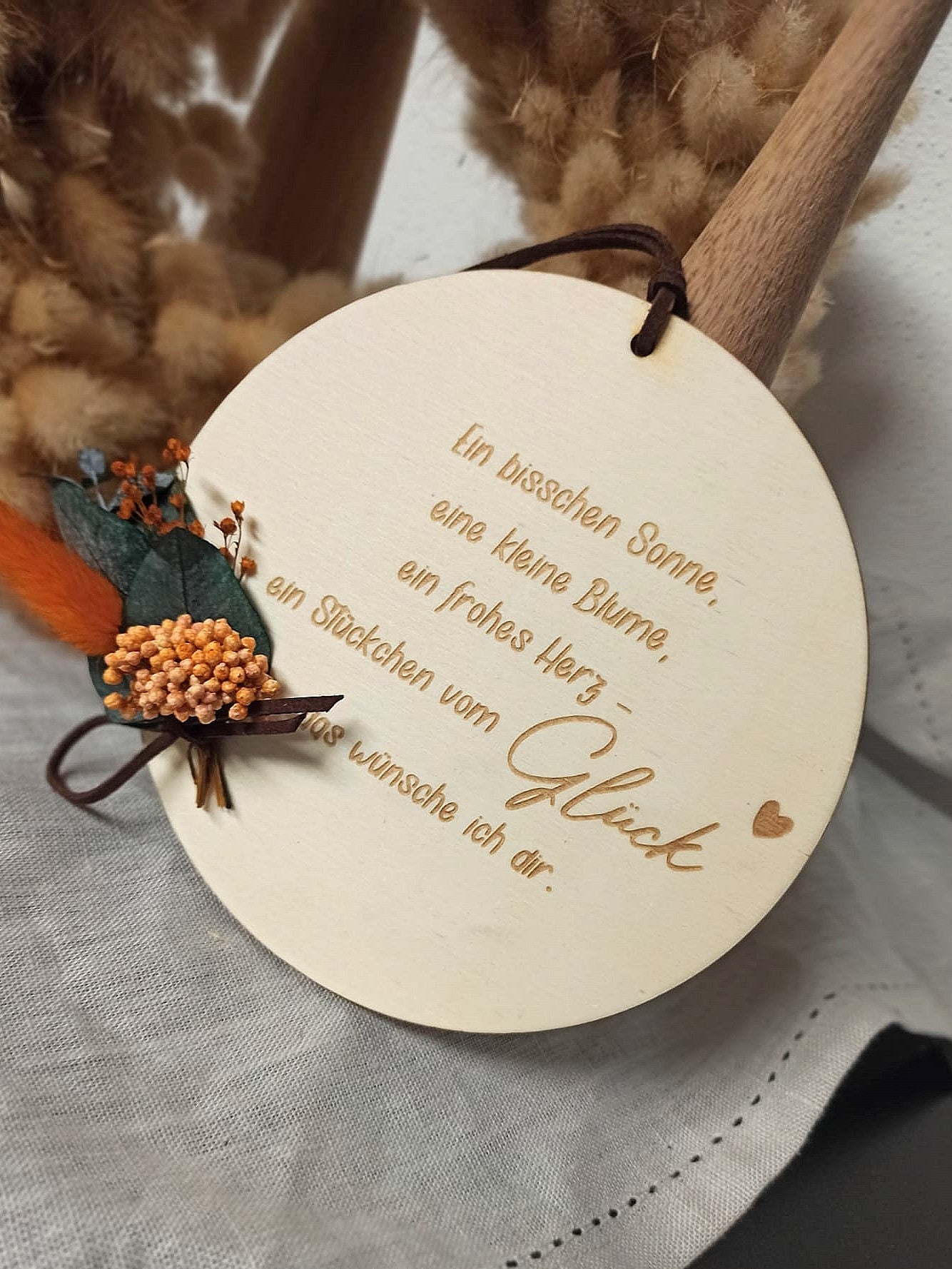 Scheibe - Ein bisschen Sonne ... ein Stückchen vom Glück - mit Trockenblumen