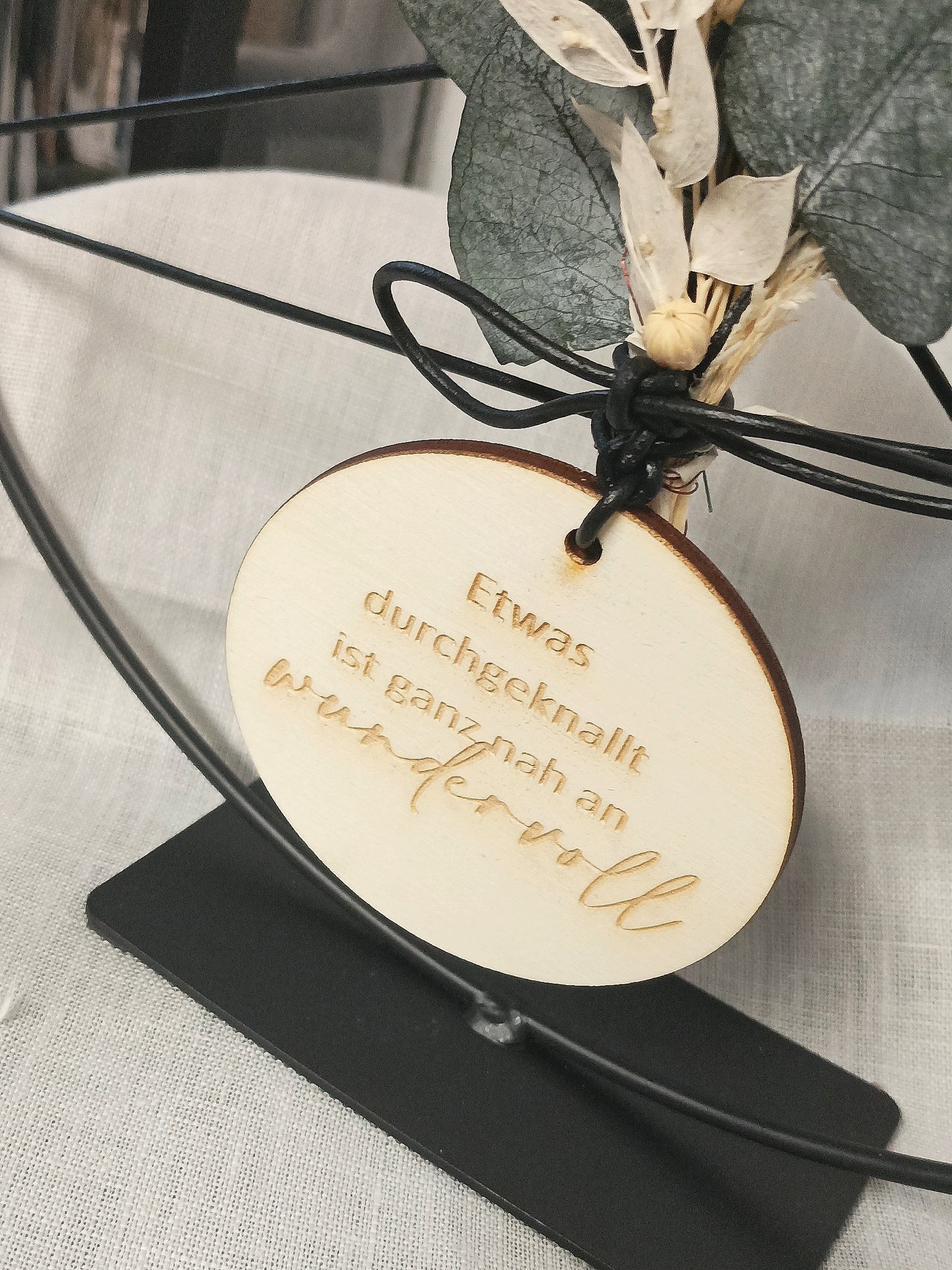 Scheibe - Etwas durchgeknallt ist ganz nah an wundervoll