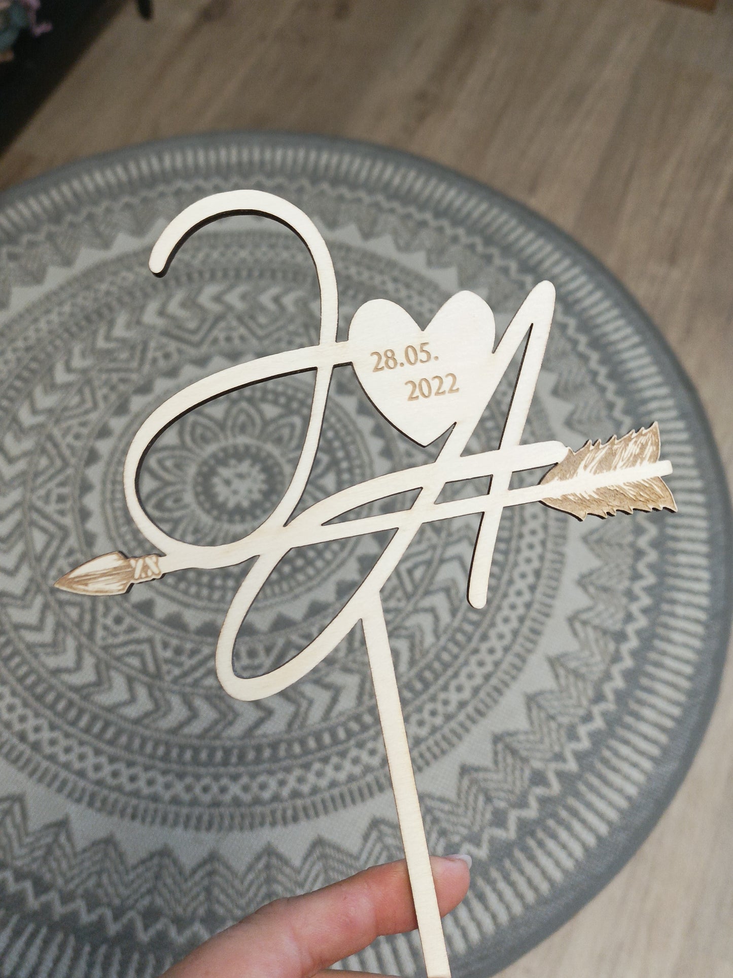 Caketopper Hochzeit - Initialien mit Pfeil