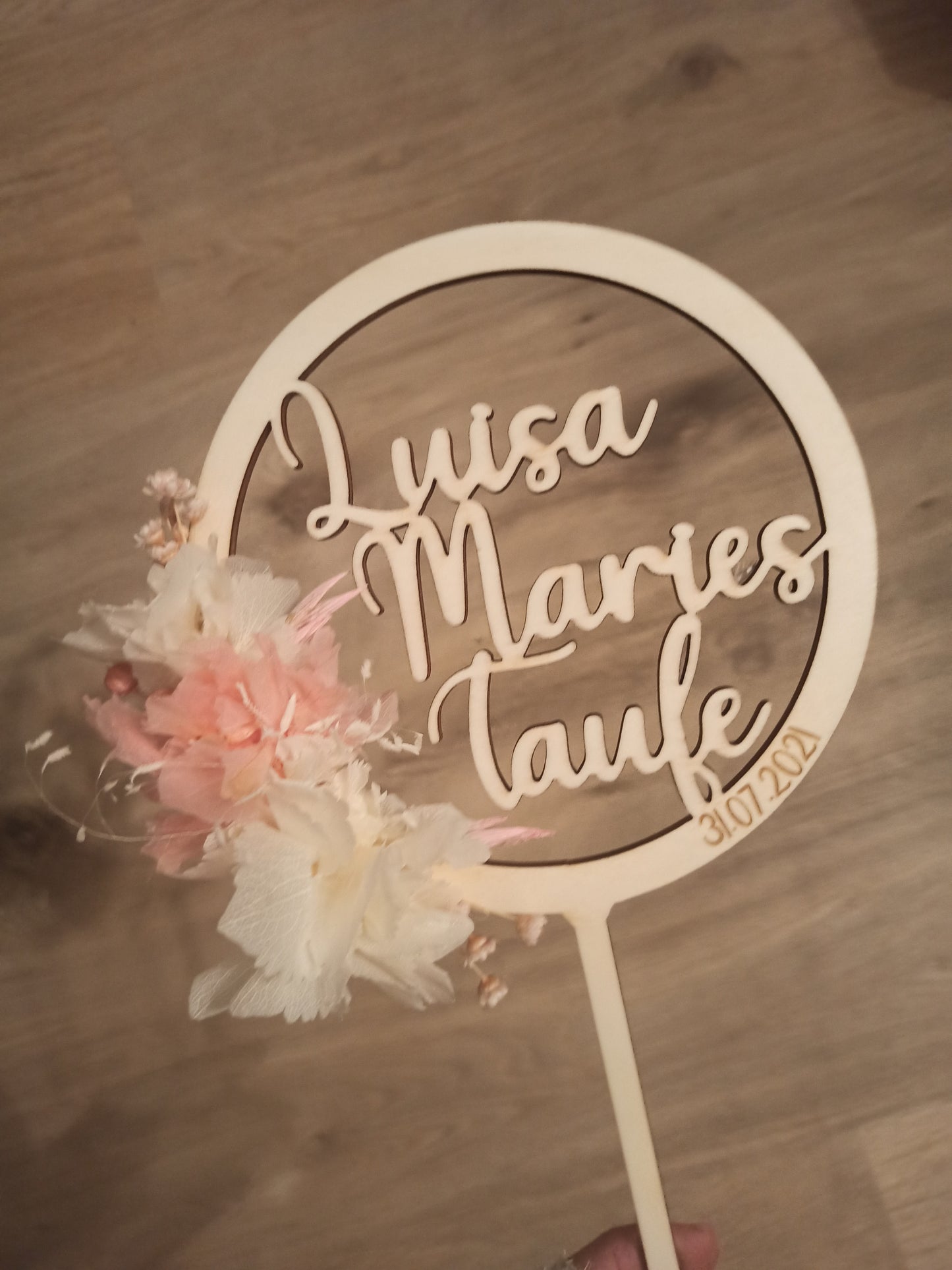 Caketopper Taufe - Kreisrahmen mit Name & Trockenblumen