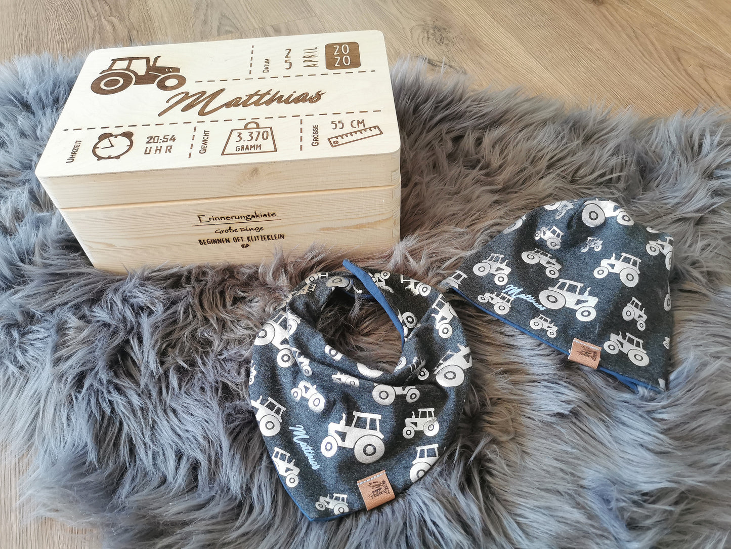 Erinnerungskiste - Traktor mit Geburtsdaten