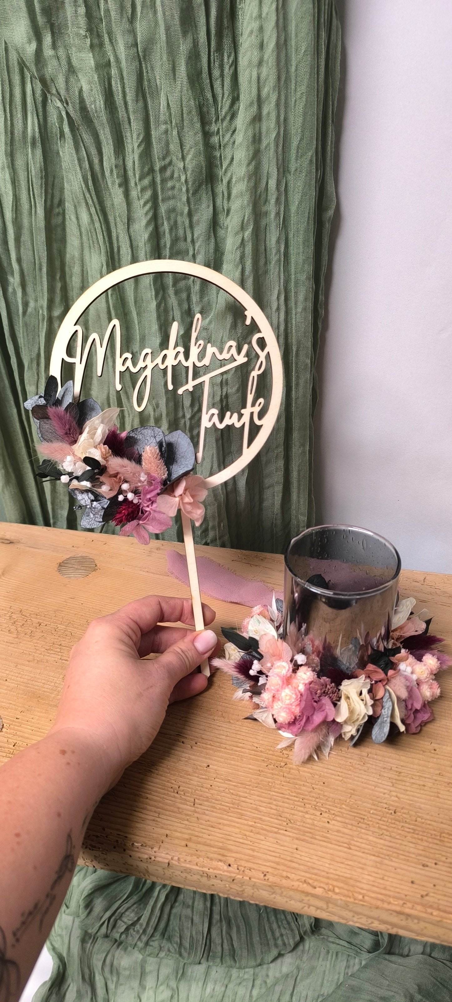 Caketopper Taufe - Kreisrahmen mit Name & Trockenblumen